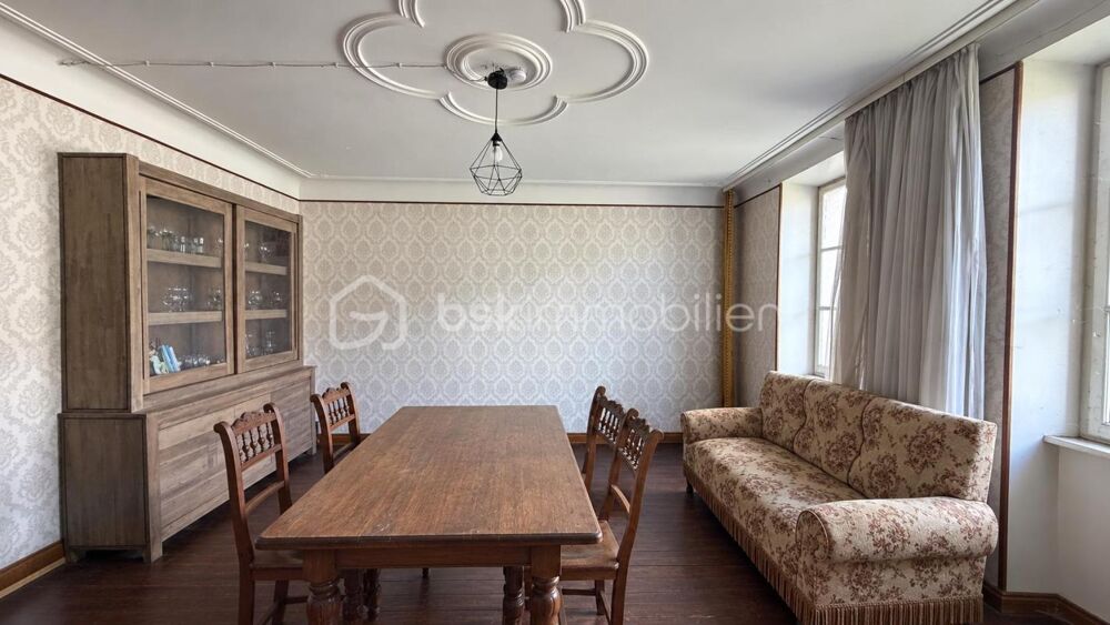 Vente Maison Amoureux des vieilles pierres ? Vous êtes bricoleur et recherchez un projet à façonner à votre image ? Vous êtes au bon endroit Vittersbourg