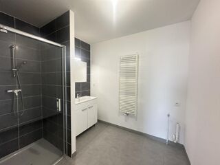  Appartement à louer 2 pièces 43 m²