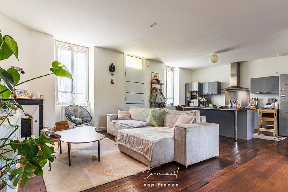Maison de 147 m² avec piscine et jardin