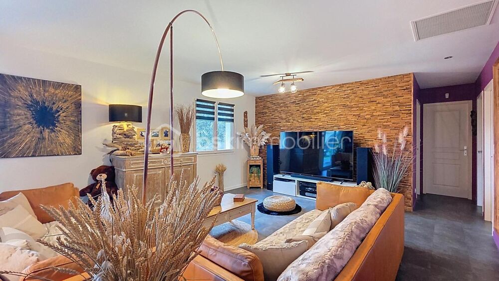 NOUVEAU PRIX - Maison familiale clé en main à Bayas - 144 m² - Aucun travaux