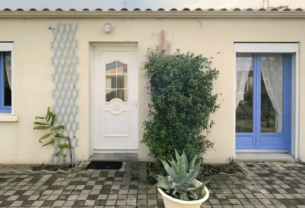 Maison à vendre de plain-pied 139m² - 5 pièces - LE CHATEAU D'OLERON (17)