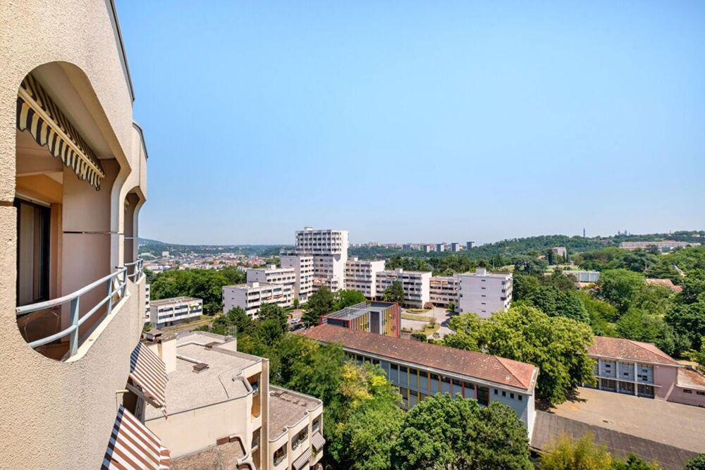 Vente Appartement Vente appartement 3 chambres - 12ème étage - Balcon - Garage - Calme Lyon 9