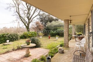  Villa à vendre 8 pièces 147 m²