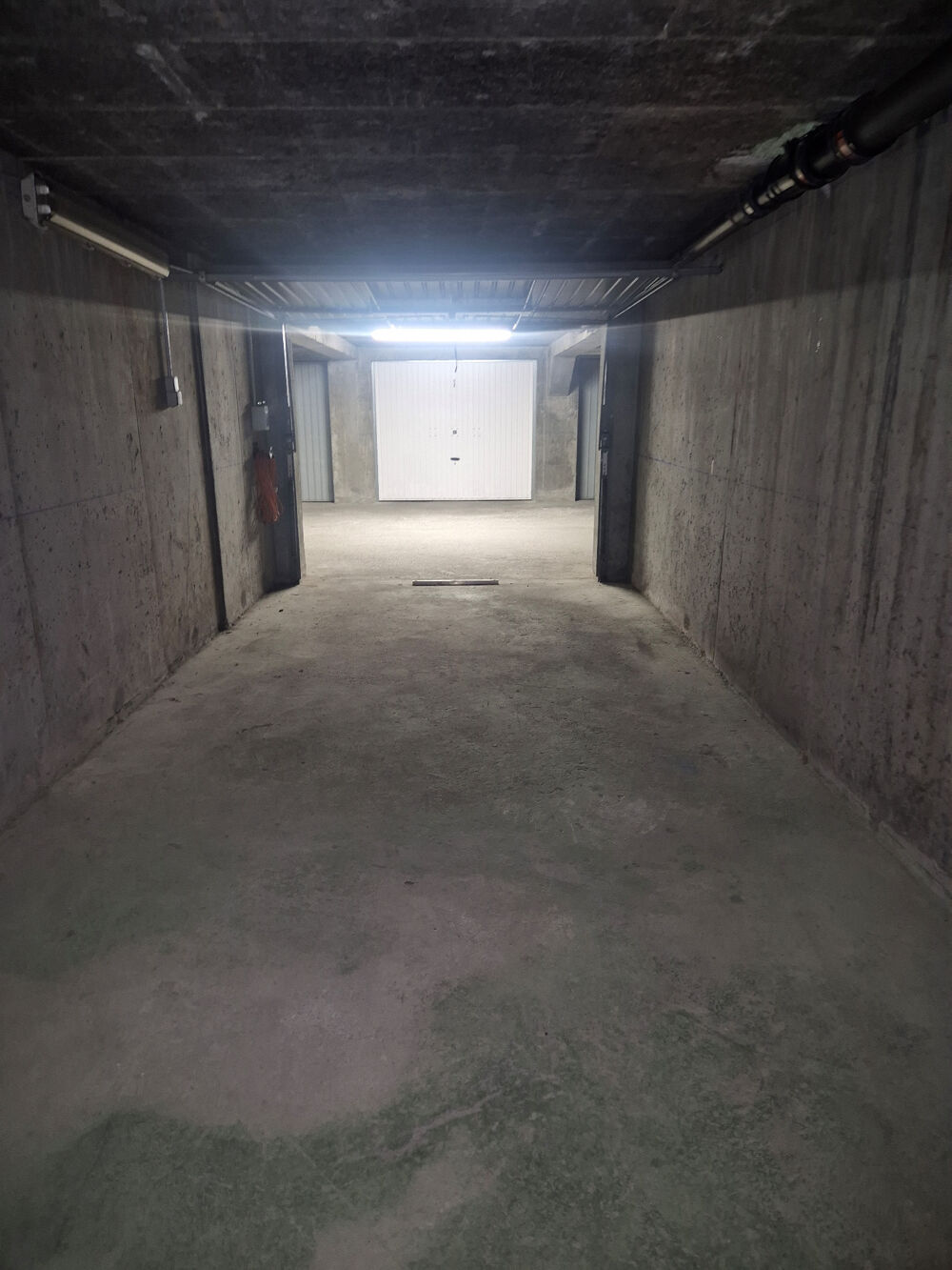 Vente Loft GRENOBLE – SECTEUR AMPÈRE / DOCTEUR GREFFIER GARAGE 20m² Sécurisée Grenoble