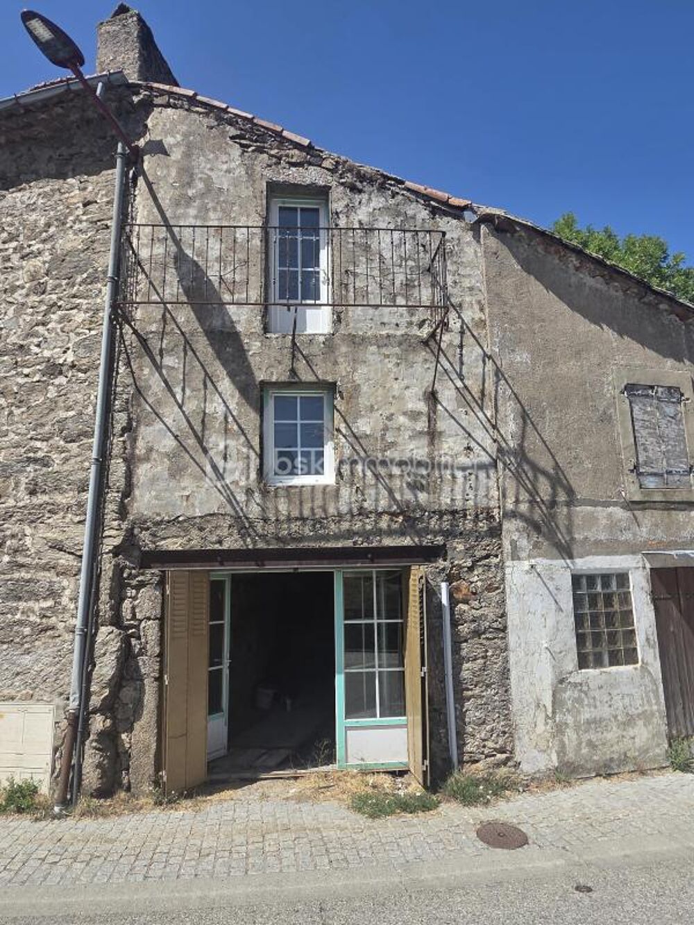 Vente Maison Maison de ville à rénover au cœur de Saint-Étienne-de-Lugdarès Saint etienne de lugdares