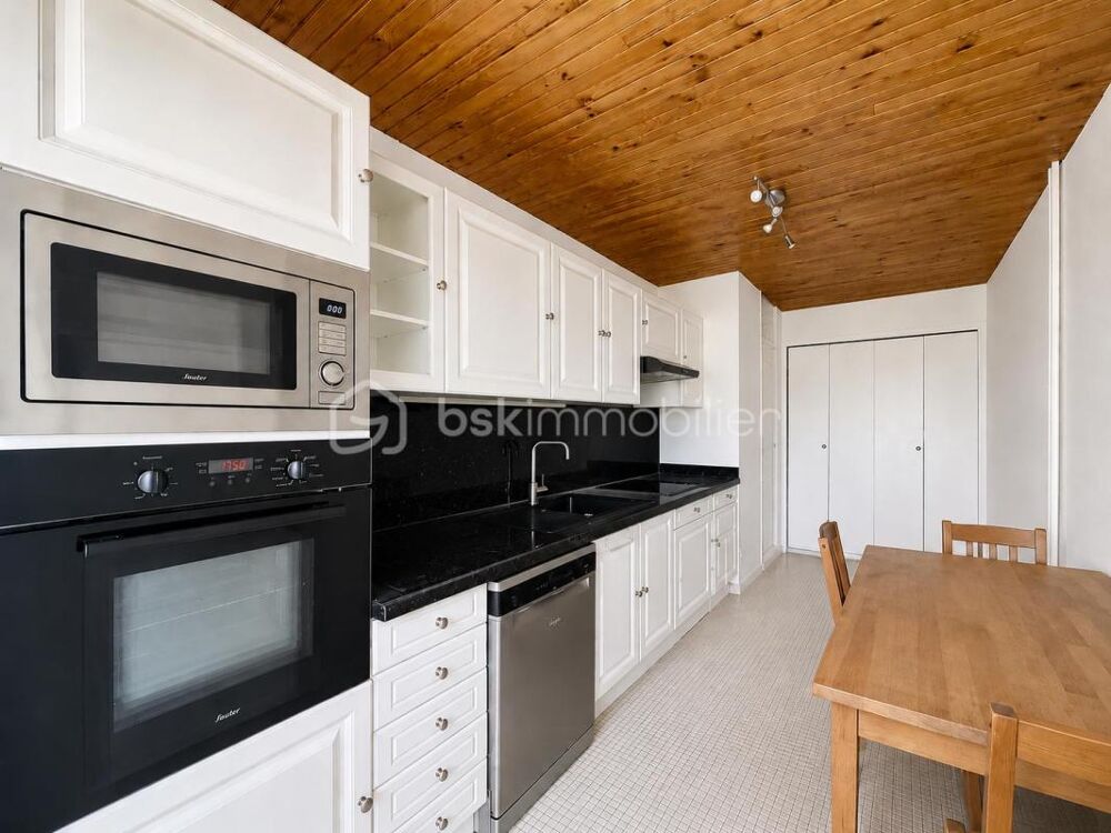 Appartement T5 - 104m² avec balcon, parking et cave