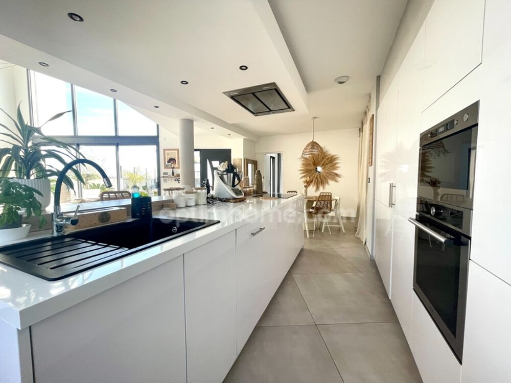 � vendre  Villa Aigues-Mortes (30220)