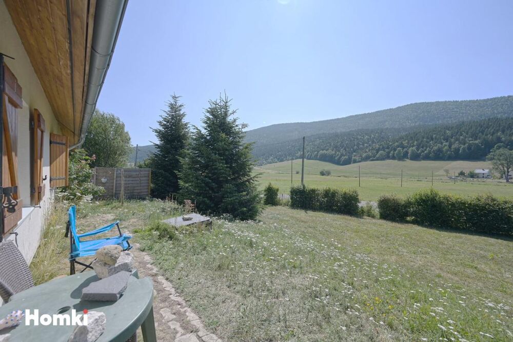 Maison familiale de 136 m² avec appartement indépendant  Un véritable havre de paix au coeur du Vercors