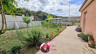 Vente Maison Maison individuelle en plain-pied de 184 m² avec jardin, garage et piscine Neschers