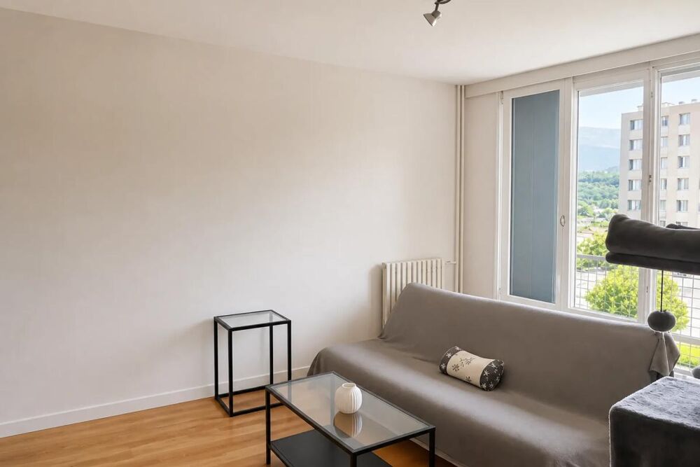 Appartement 3 pièces de 41 m² à Échirolles