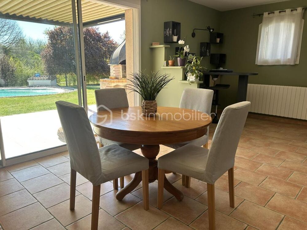 Vente Maison JOLIE MAISON PLAIN PIED SUR SOUS SOL SEMI ENTERRE - 3 CHAMBRES - GARAGE - PISCINE - TERRAIN Agen