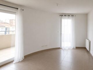  Appartement à louer 3 pièces 59 m²