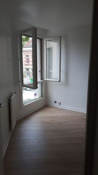  Appartement à louer 3 pièces 70 m²