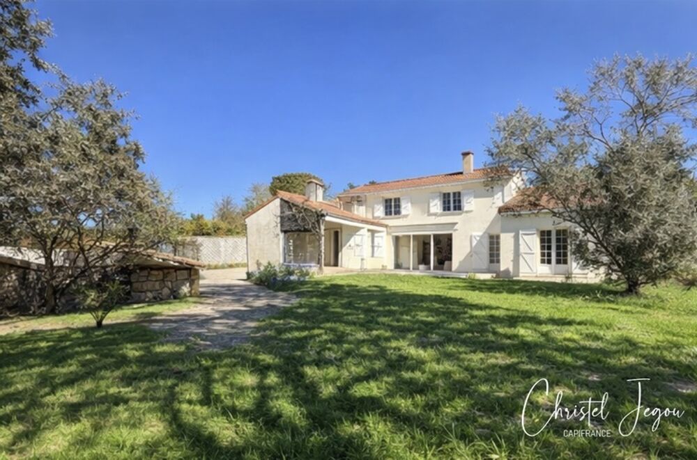 à vendre  Maison La Rochelle (17000)