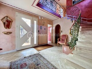  Propriété/château à vendre 7 pièces 164 m²
