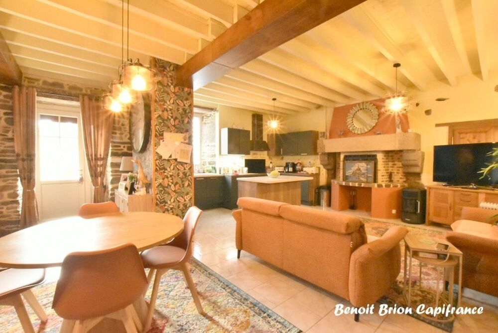 Maison à vendre 4 pièces FOUGEROLLES DU PLESSIS (53)