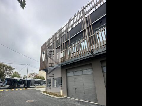 ENTREPOT + BUREAUX A LOUER NOISY LE SEC 2100 93130 Noisy le sec