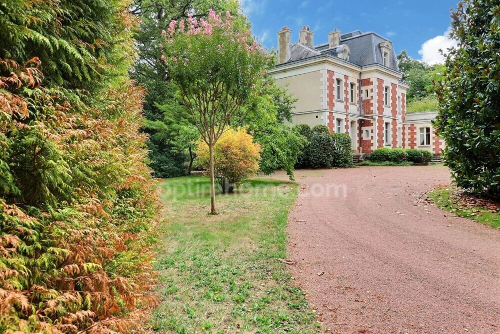 Propriété d'Exception : Manoir du XIX? Siècle au Coeur de La Chapelle-sur-Erdre