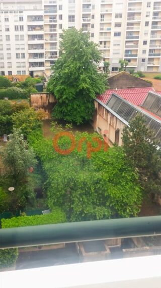  Appartement à louer 3 pièces 64 m²