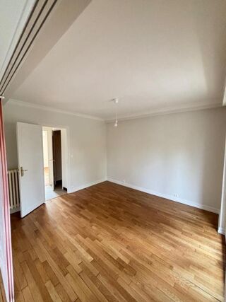  Appartement à louer 2 pièces 69 m²