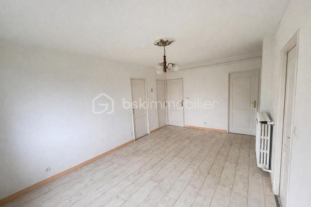 Appartement 4 pièces  58 m²  Clichy-sous-Bois