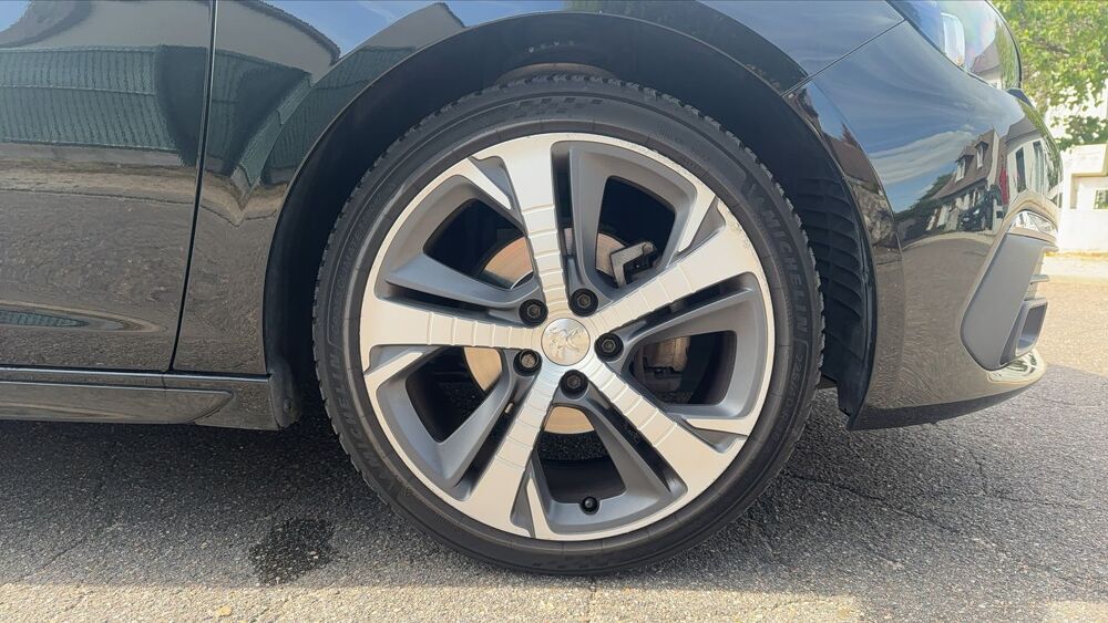 308 1.2 PureTech 130 EAT8 GT Line - Automatique 2019 occasion 45000 Orleans