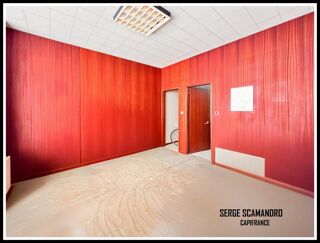  Immeuble à vendre 5 pièces 130 m²