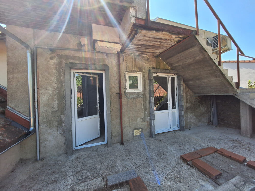 ? À VENDRE  Maison de ville 213 m² avec 4 appartements à finir de rénover  RISCLÉ (Gers 32)