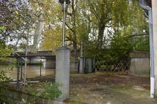  Maison à vendre 15 + pièces 242 m²