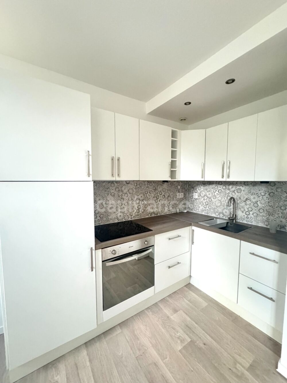 Appartement à vendre 2 pièces ROSNY SUR SEINE (78) - 2 places de parking -