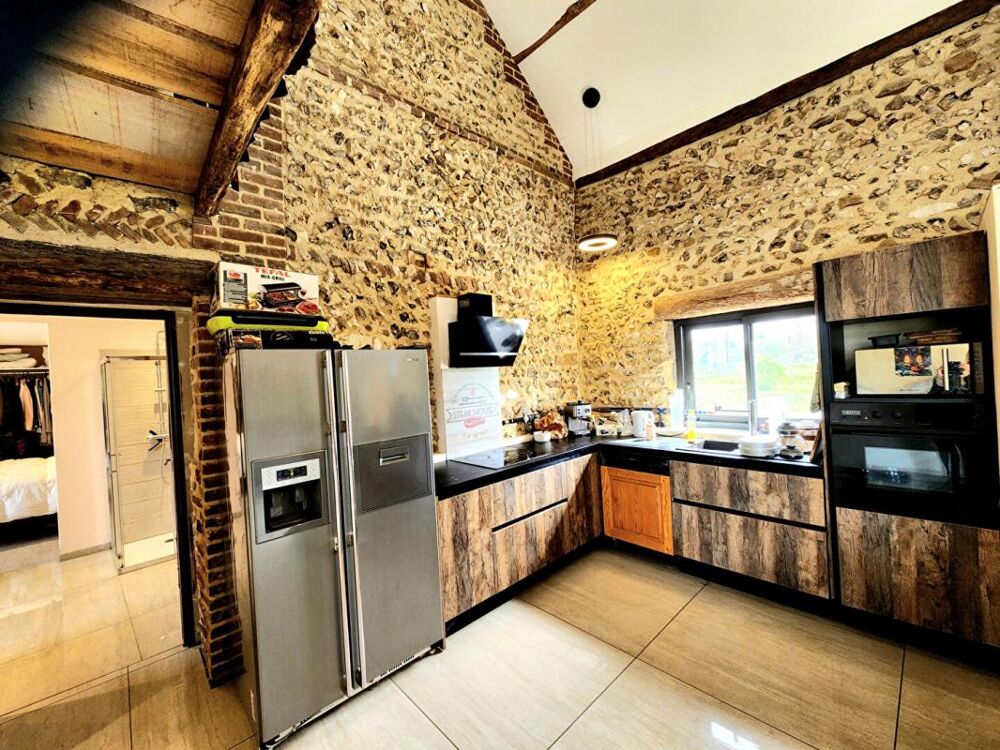 Vente Maison Exclusivité - Longchamps proche Etrépagny - Belle grange restaurée de 124 m2 - 3 chambres - sur 1.145 m2 - Environnement calme - Longchamps