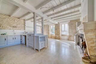  Maison à vendre 12 pièces 239 m²