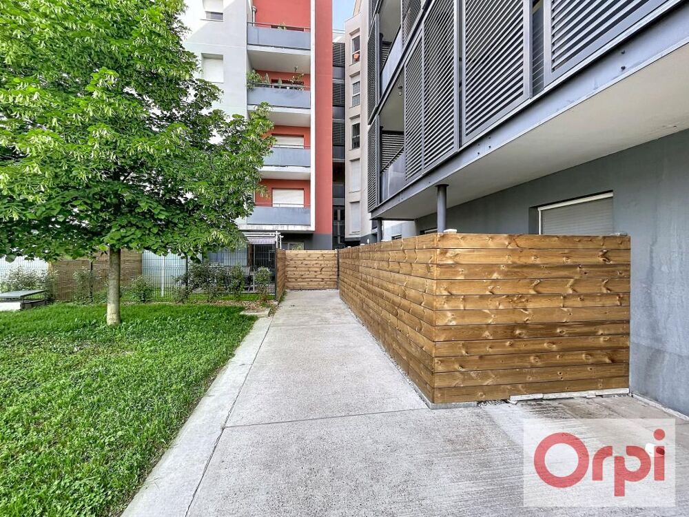 Appartement de type 2 à vendre avec garage et grand balcon