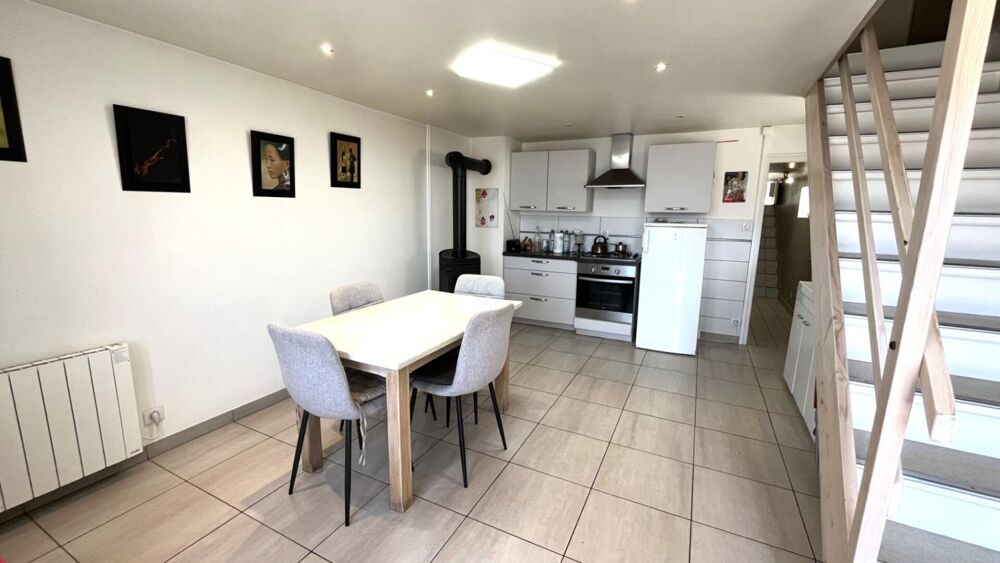 Maison en pierres avec 3 chambres, proche de la rivière d'Ain ? Coisia (Thoirette-Coisia)