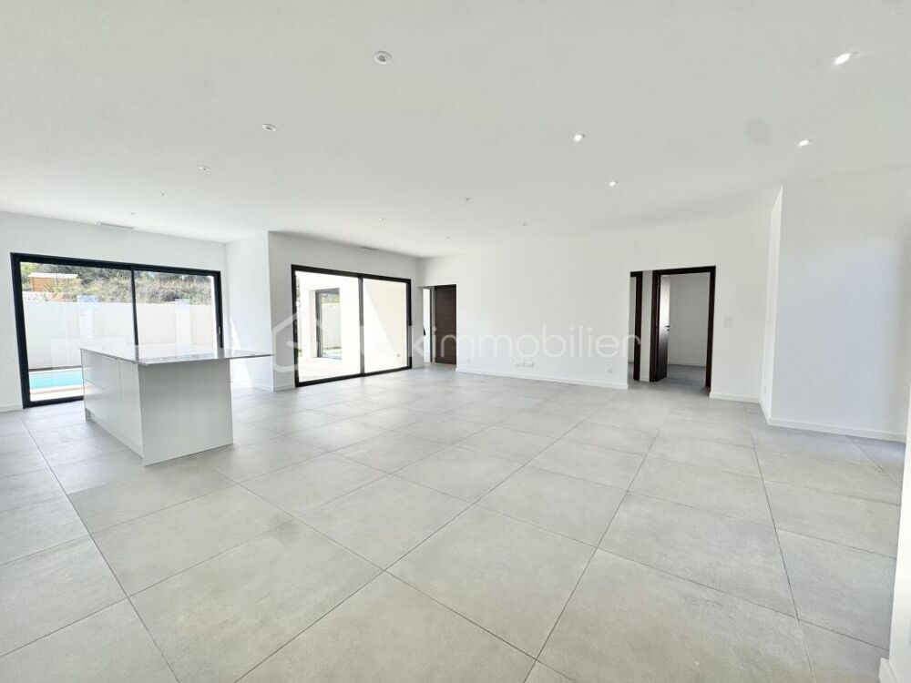 Villa contemporaine T4 de plain-pied 120m2 ,garage et piscine
