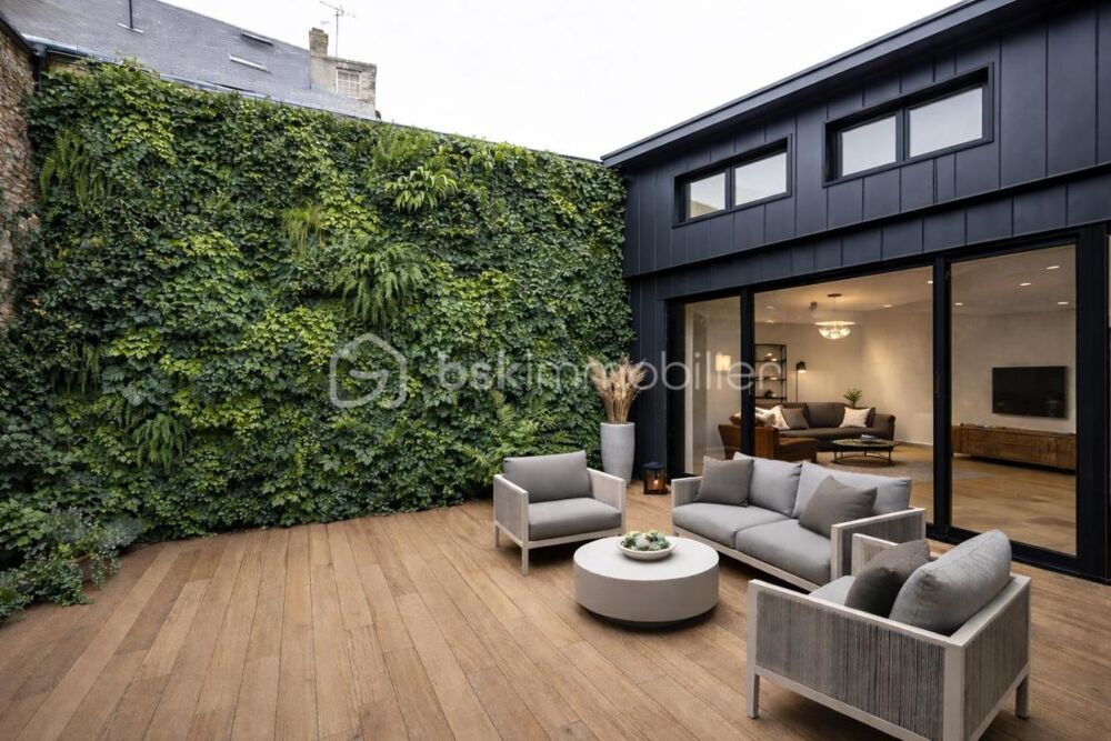Loft de standing  7 pièces  200 m²  Hyper-centre