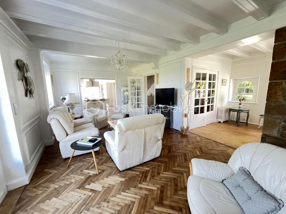 Vente Maison Maison familiale rénovée – 186 m² – 4 chambres – grand terrain – proche mer Plouzevede