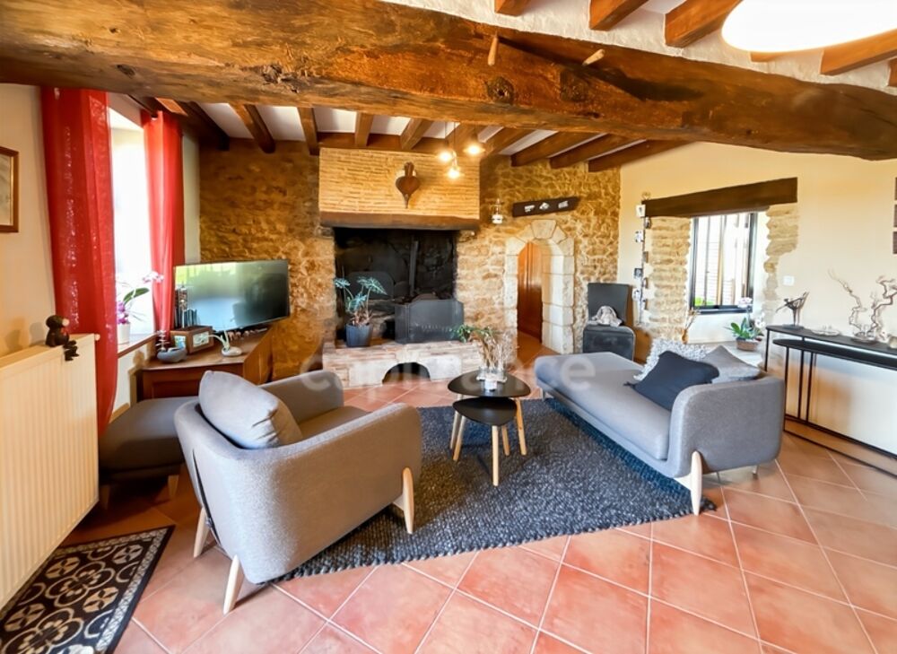 Vente Maison Maison à vendre longère rénovée trois chambres LAVARE (72) Lavare