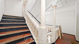  Immeuble à vendre 15 + pièces 371 m²