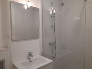  Appartement à louer 3 pièces 75 m²