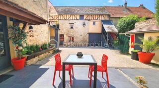 Vente Maison Maule Plein Centre – Maison de charme 246 M²+ Plateau brut 70 m² (Bureaux / Pro / Appartement) Maule