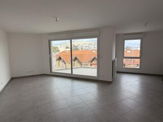  Appartement à louer 3 pièces 69 m²