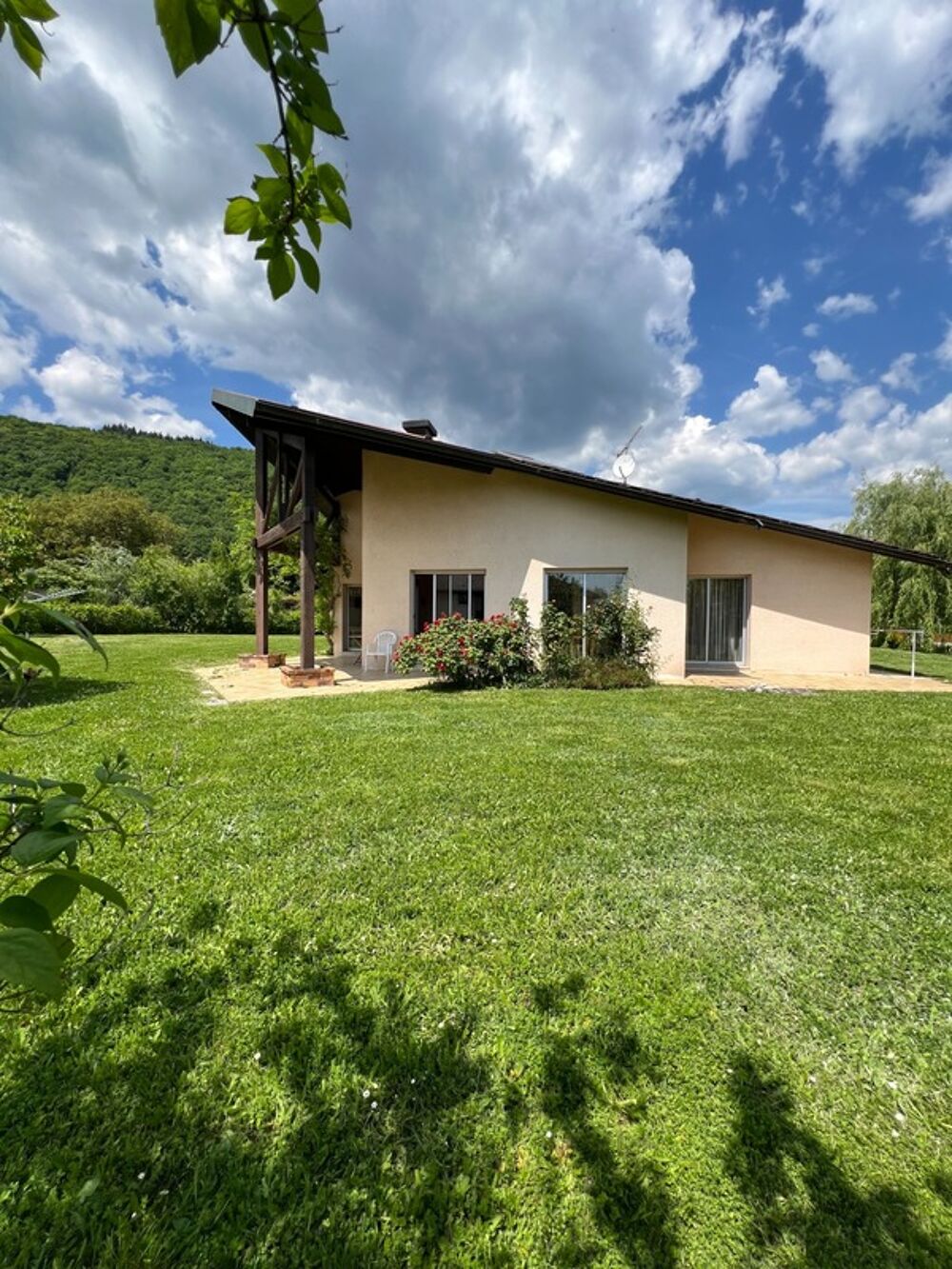  vendre  Maison Divonne-les-Bains (01220)