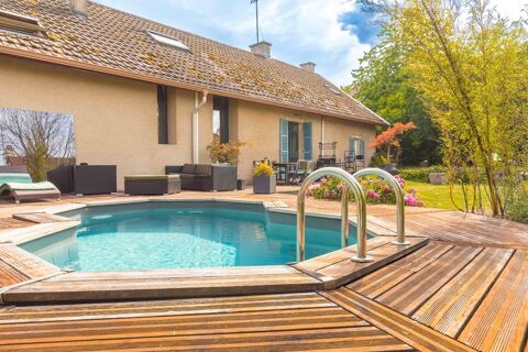   A vendre Corps de ferme de caractère avec piscine, dépendances et équipements récents – Corcelles-les-Monts Maison - 7 pièce(s) - 230 m²