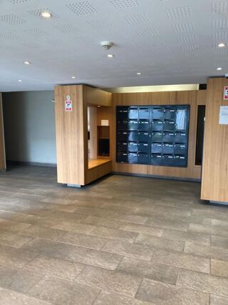  Appartement � louer 4 pi�ces 77 m�