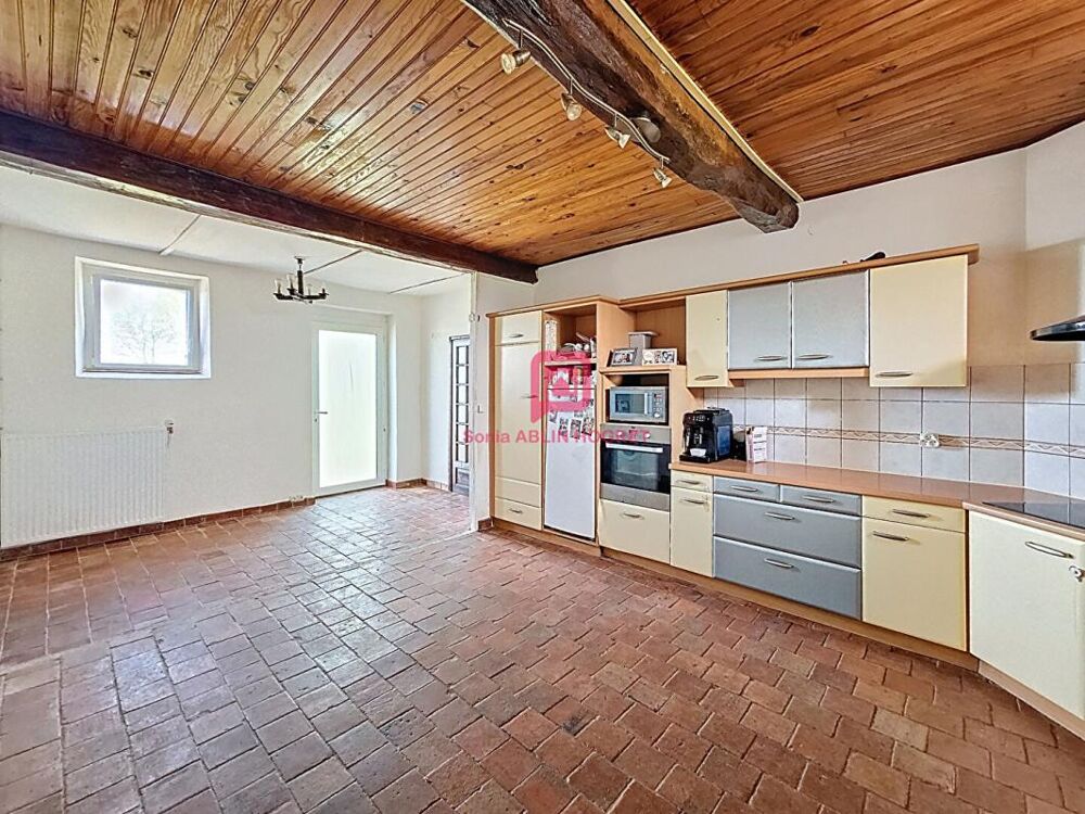 Maison 4 chambres- terrain 8000m²