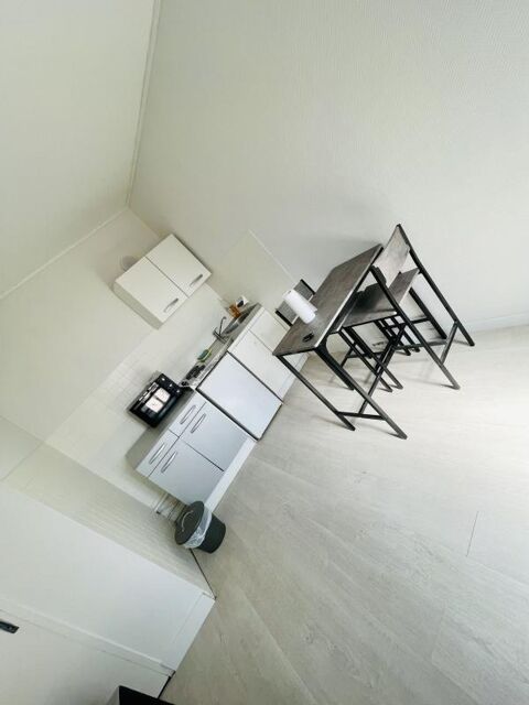   Appartement tout �quip� dans un lieu tr�s calme Appartement - 1 pi�ce(s) - 30 m�