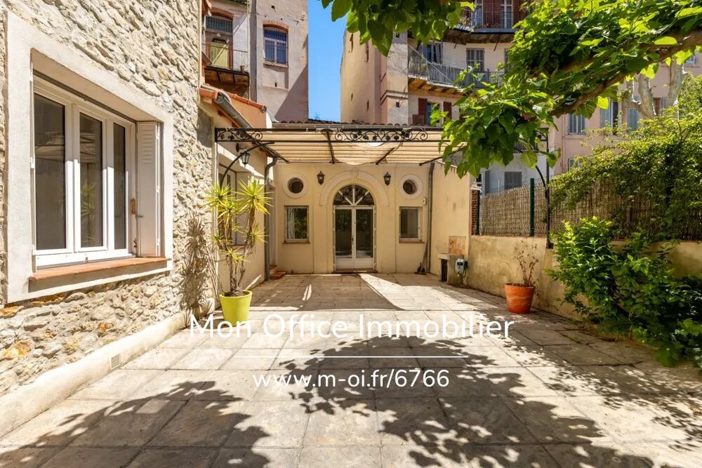 Maison 6 pièces 210 m² · à Marseille 6 · 210 m² · 800 000 €