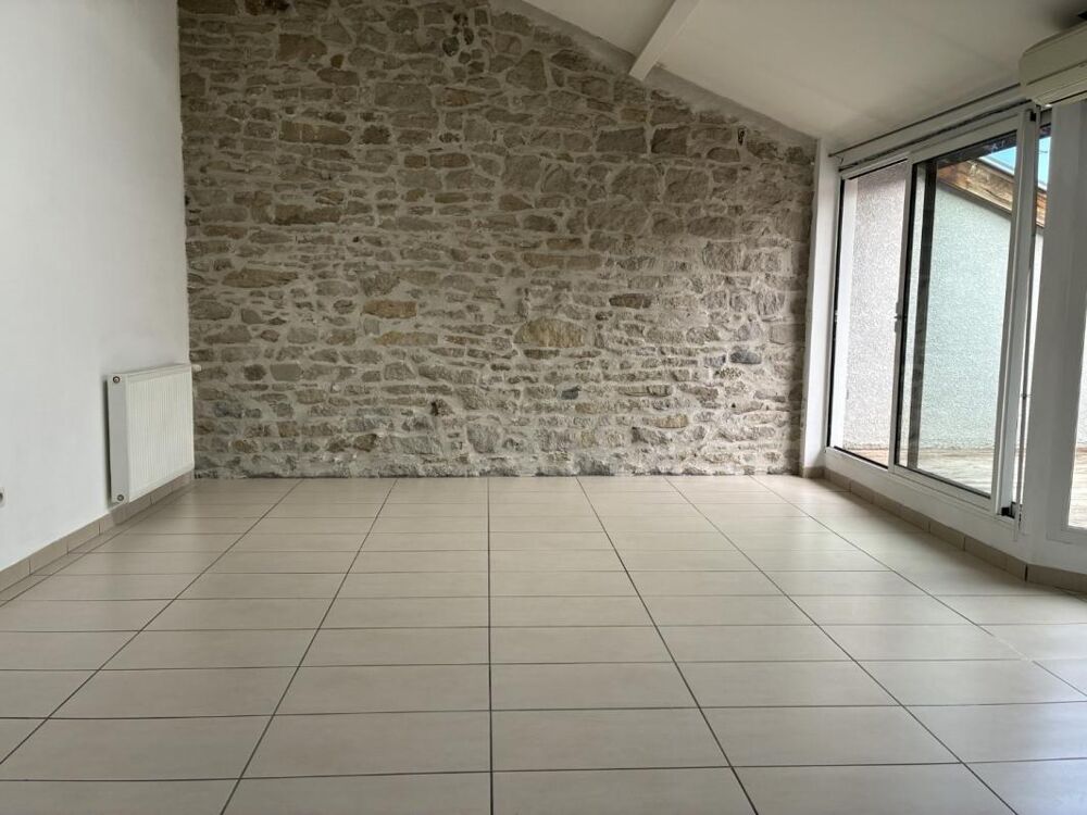 Location Appartement Proche quartier Chateaucreux beau T3 avec balcon Saint etienne