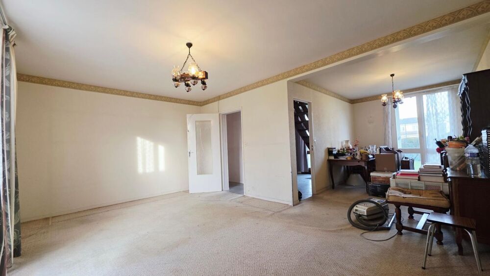 SAINT DOULCHARD MAISON DE 102M² 5 PIECES 3 CHAMBRES GARAGE